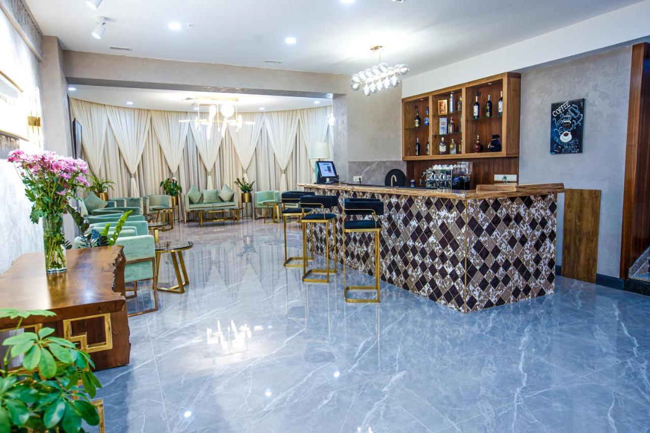 Krokus Plaza Tashkent Exterior photo